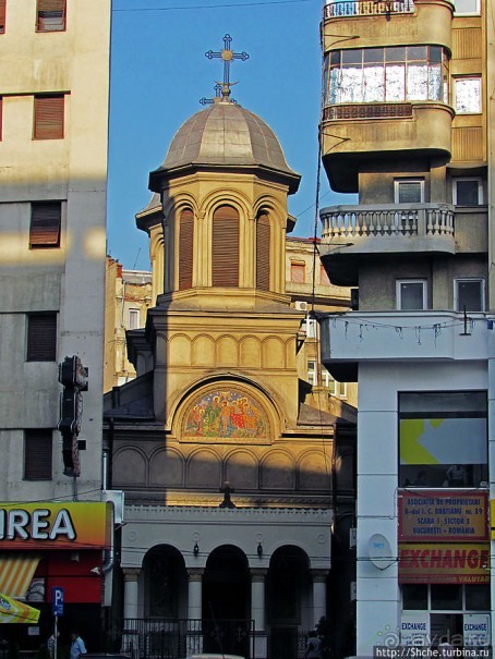 Современный город Бухарест