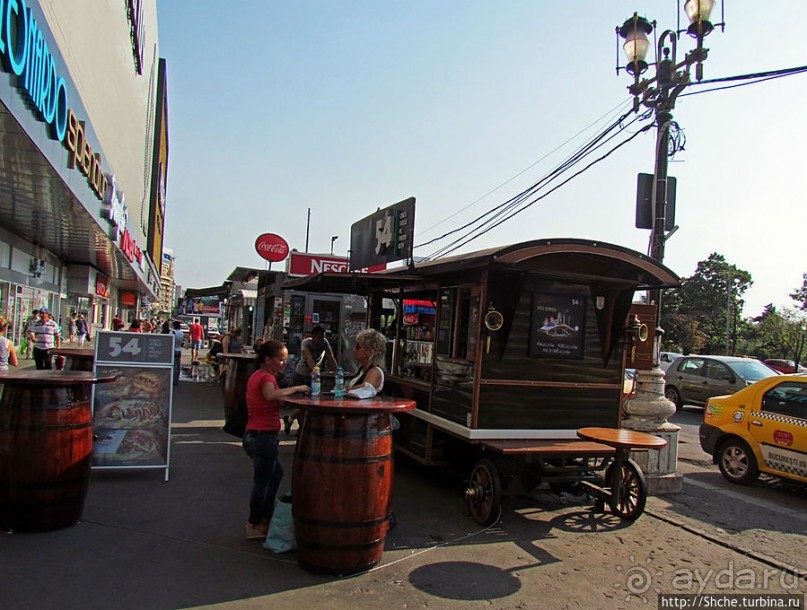 Современный город Бухарест