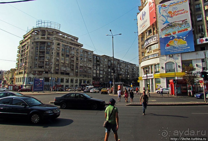 Современный город Бухарест