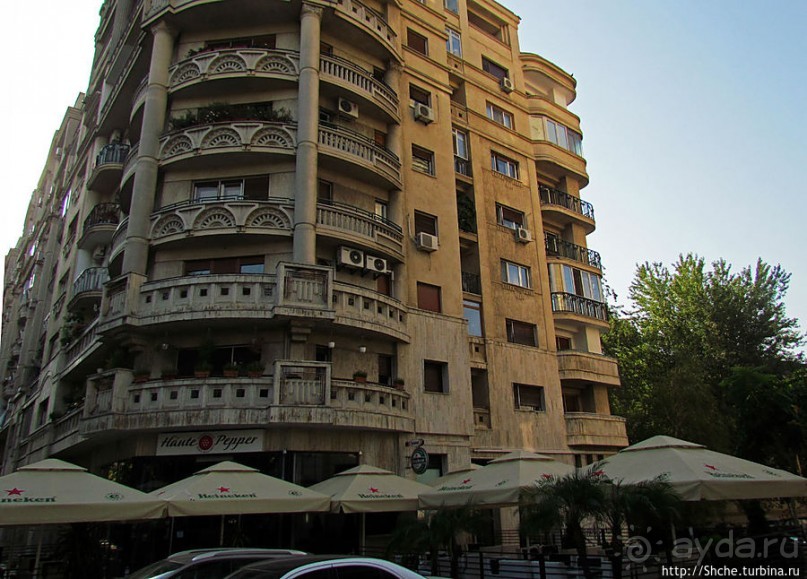 Современный город Бухарест