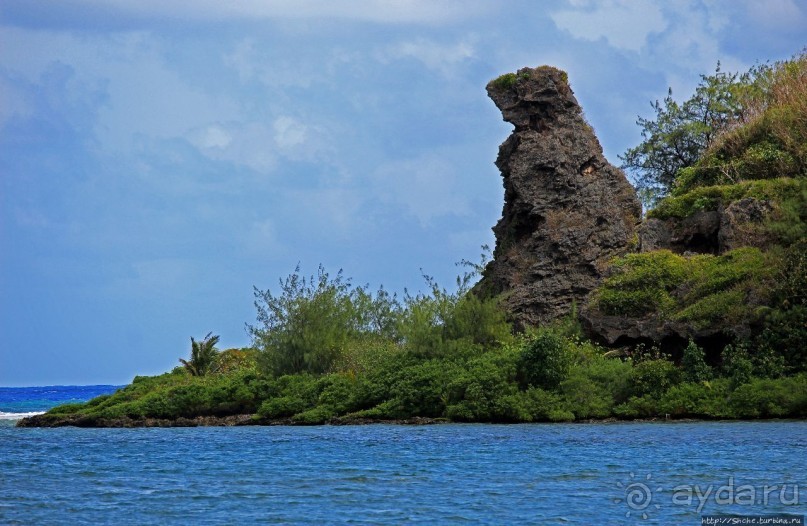 Медведь-скала на юге Гуама