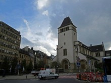 Бешеной собаке семь верст не крюк