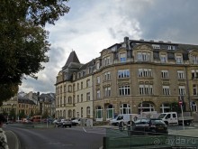 Бешеной собаке семь верст не крюк