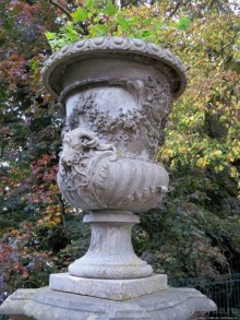 Бешеной собаке семь верст не крюк