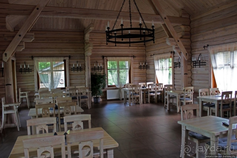 Поесть с прекрасным видом на Балтику и царь-камень Лаучи