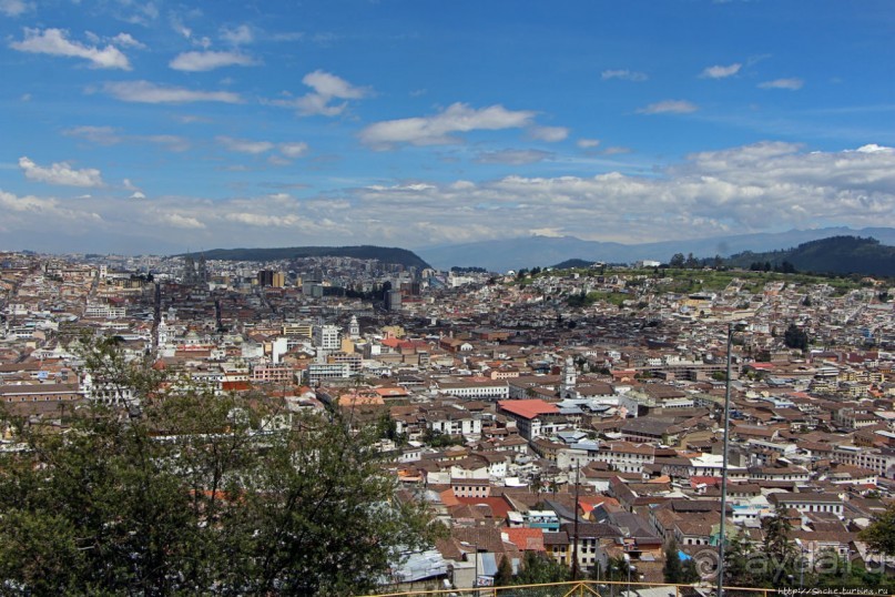 200-метровый "колобок" с Мадонной на вершине