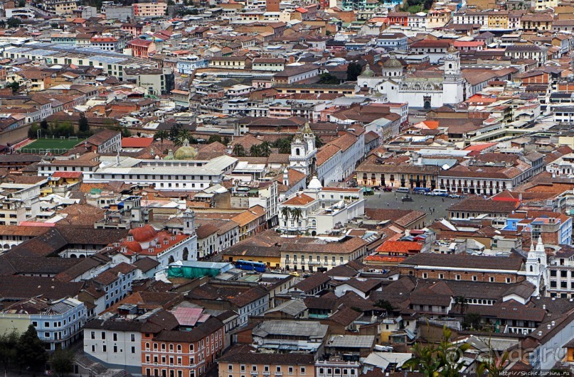 200-метровый "колобок" с Мадонной на вершине