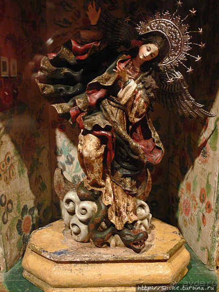 200-метровый "колобок" с Мадонной на вершине