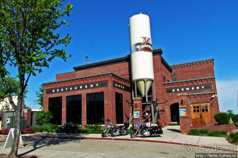 Альбом отзыва "По главной улице пешком и на авто"