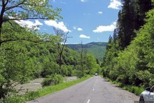 А пока-пока-по камушкам