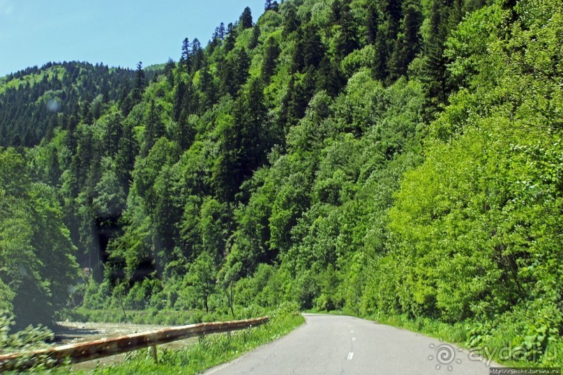 А пока-пока-по камушкам