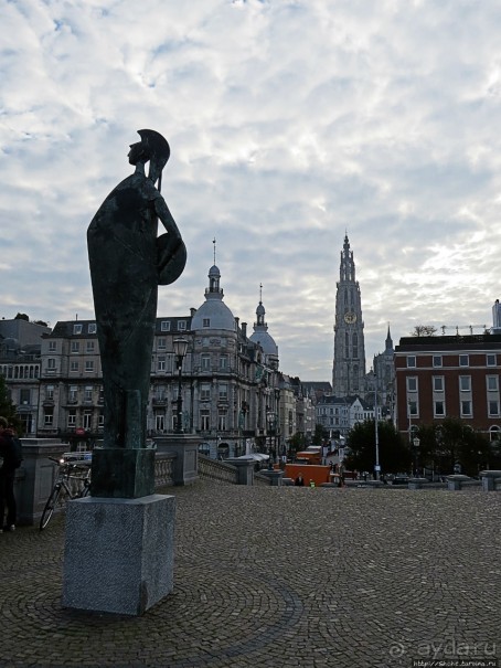 Антверпен. Набережная реки Шельды