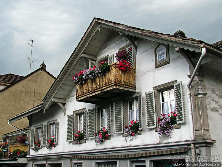Промозглый Интерлакен — швейцарский "Междуозерск"