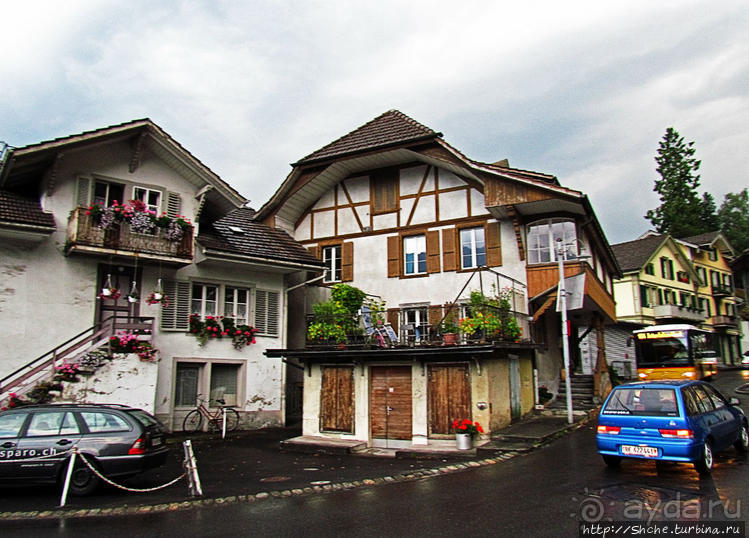 Промозглый Интерлакен — швейцарский "Междуозерск"
