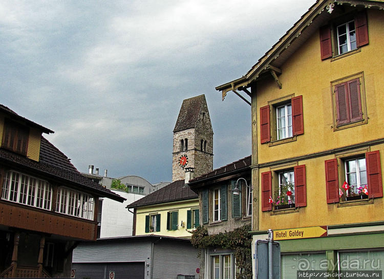 Промозглый Интерлакен — швейцарский "Междуозерск"