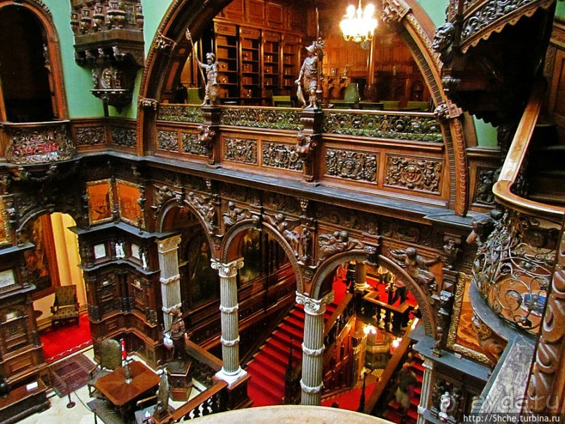 Дворцовый комплекс румынской Синайи — замки Пелеш и Пелешор