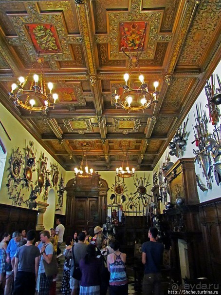 Дворцовый комплекс румынской Синайи — замки Пелеш и Пелешор