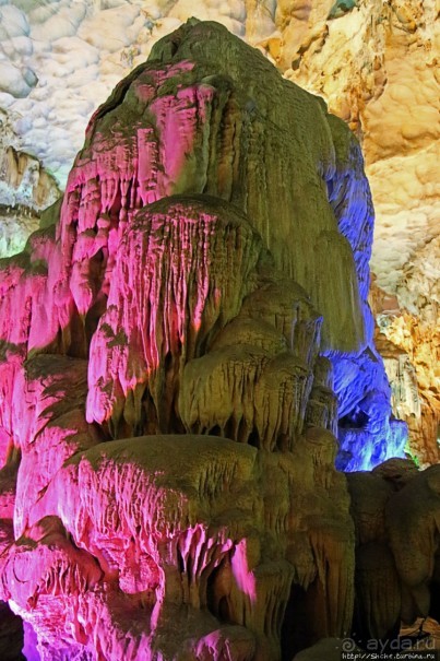 Пещера "Небесный дворец" — 50 оттенков радуги