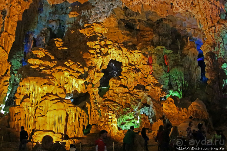 Пещера "Небесный дворец" — 50 оттенков радуги