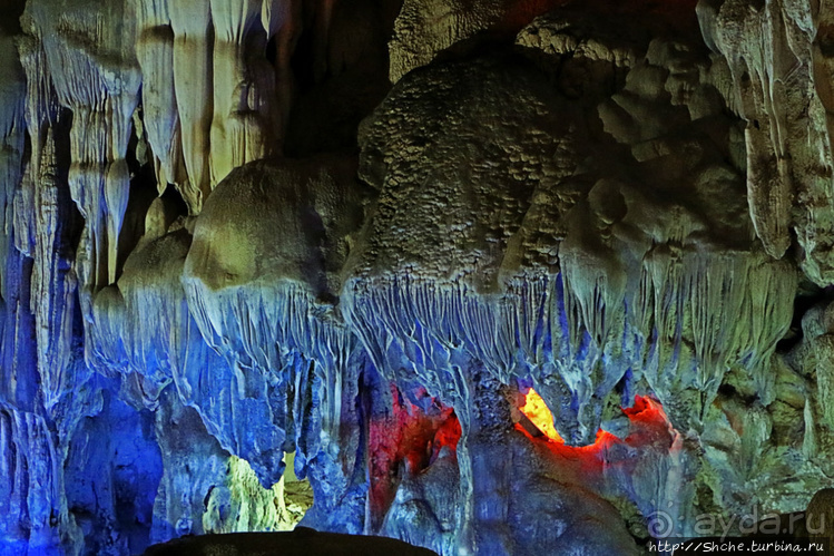 Пещера "Небесный дворец" — 50 оттенков радуги