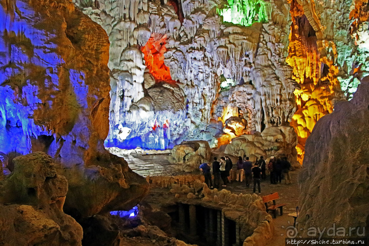 Пещера "Небесный дворец" — 50 оттенков радуги