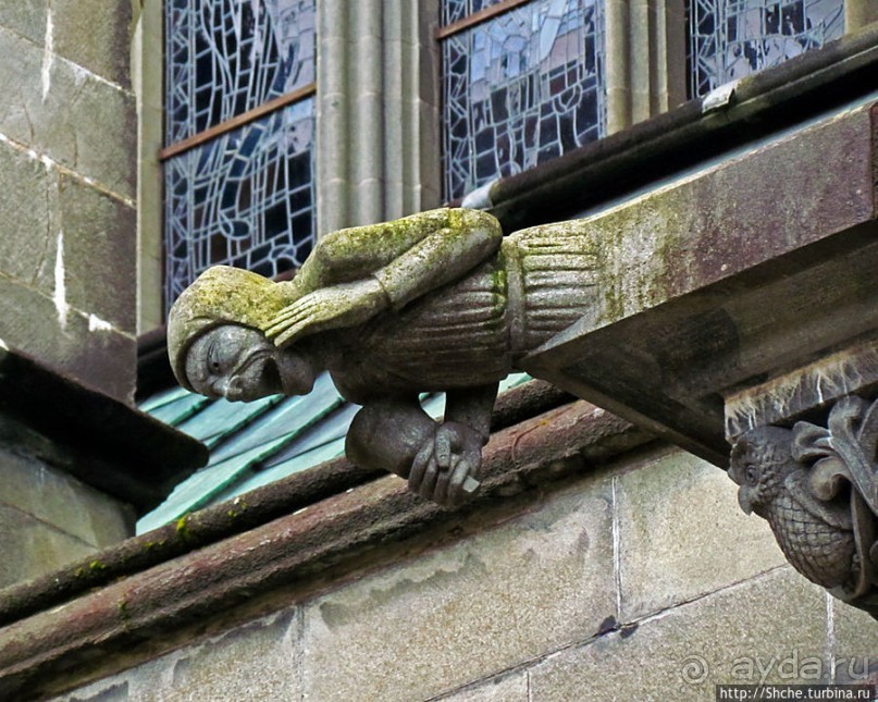 Диковинные водостоки на Кафедральном соборе в Тронхейме