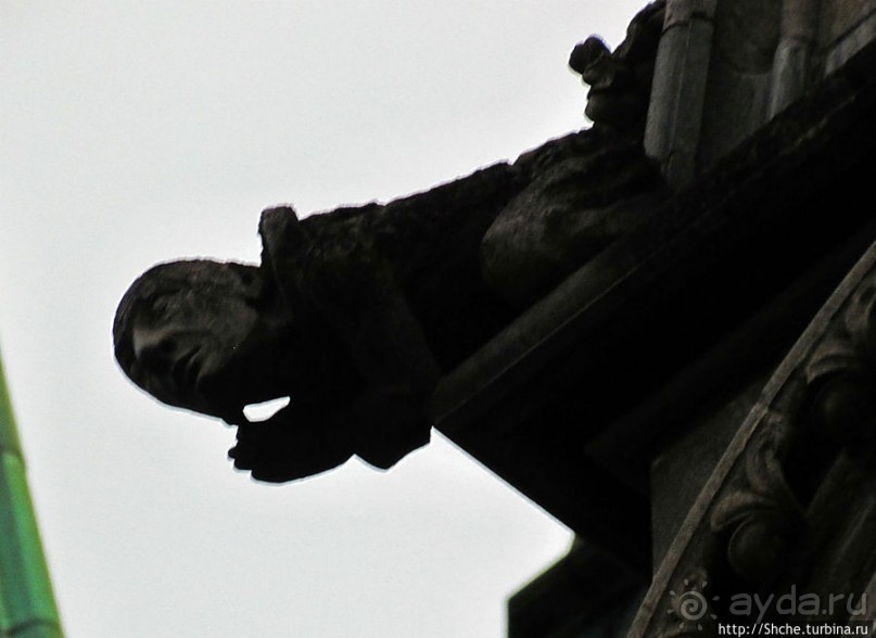 Диковинные водостоки на Кафедральном соборе в Тронхейме