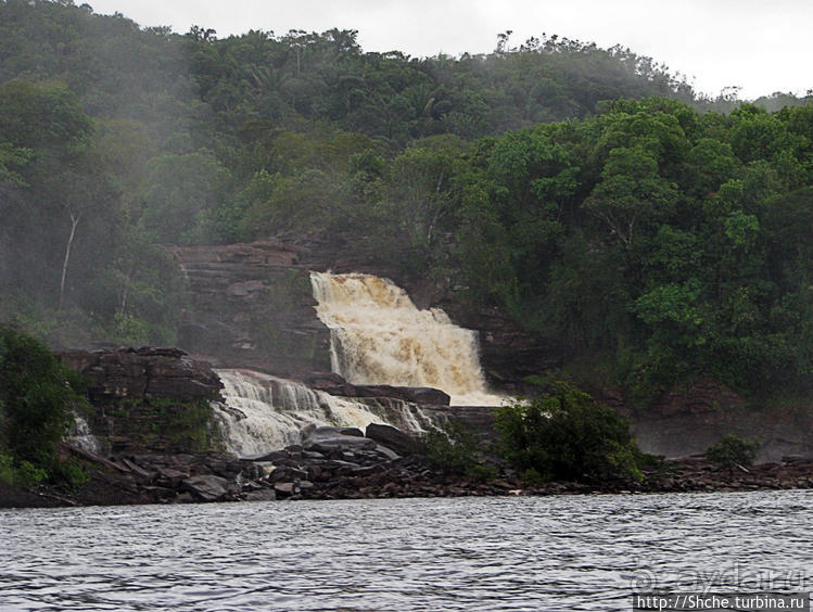 Водопады лагуны Канайма