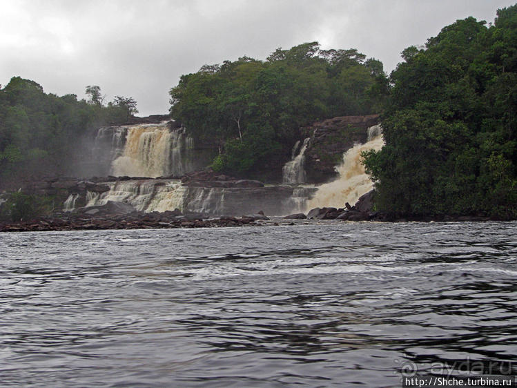 Водопады лагуны Канайма
