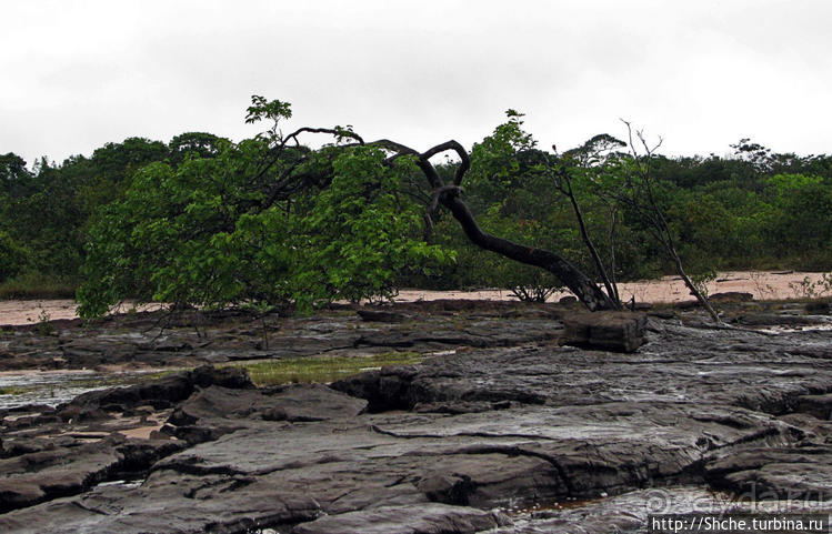 Водопады лагуны Канайма
