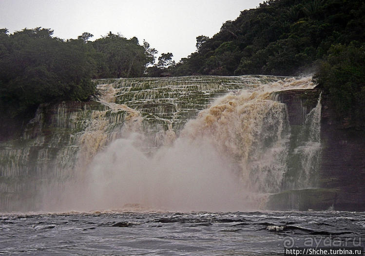 Водопады лагуны Канайма