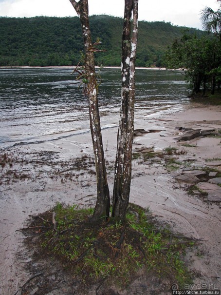 Водопады лагуны Канайма