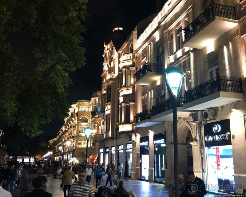 Ночные города... Первая прогулка по Баку 