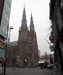 Эйндховен - центр электроники и футбола Голландии.