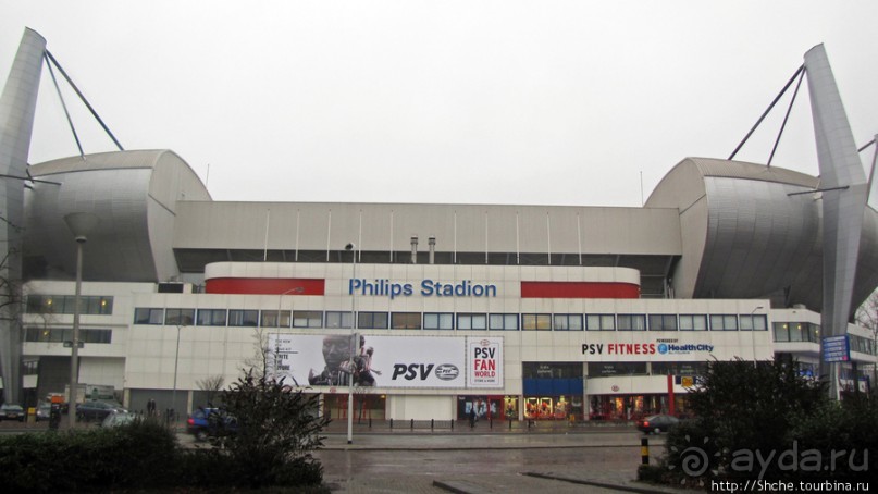 Эйндховен - центр электроники и футбола Голландии. Эйндховен - центр электроники и футбола Голландии.