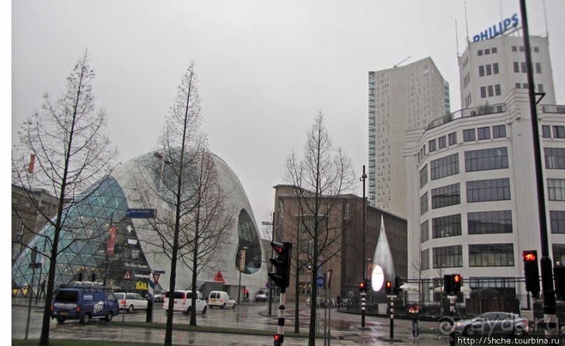 Эйндховен - центр электроники и футбола Голландии. Эйндховен - центр электроники и футбола Голландии.