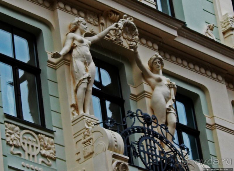 Когда от камня отсекается все лишнее 