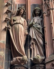 Когда от камня отсекается все лишнее 