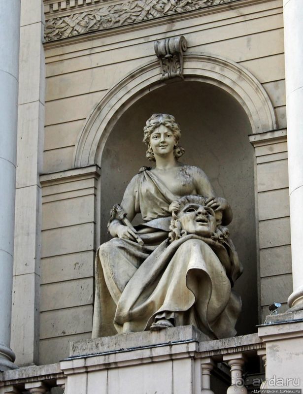 Когда от камня отсекается все лишнее 