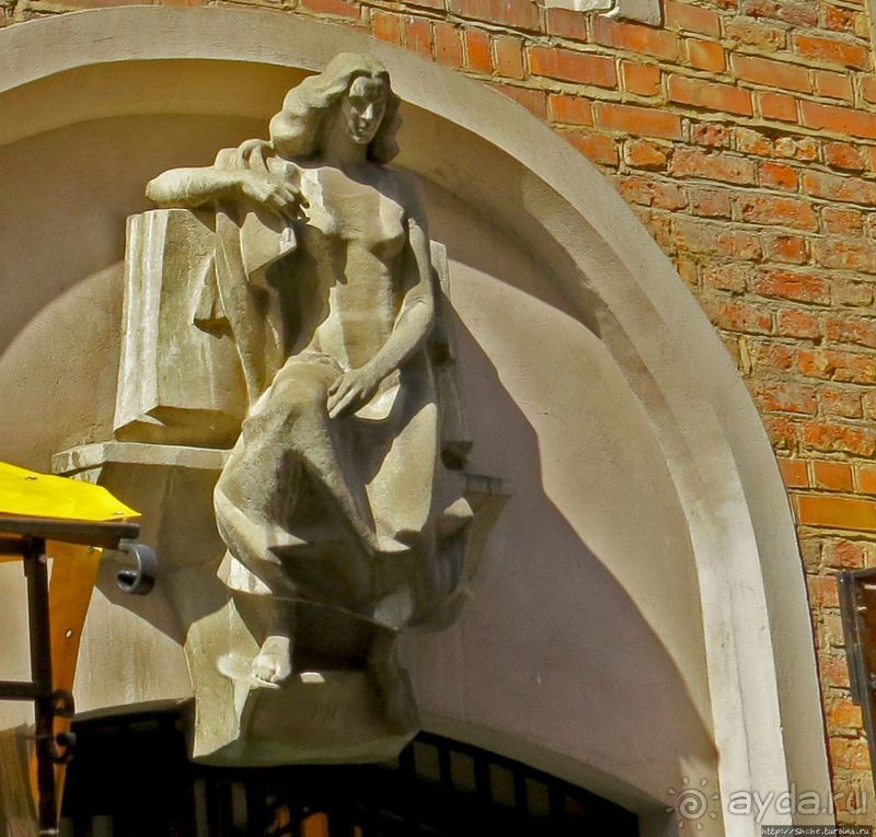 Когда от камня отсекается все лишнее 