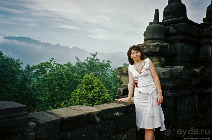 Боробудур — старейший крупнейший буддистский комплекс в мире
