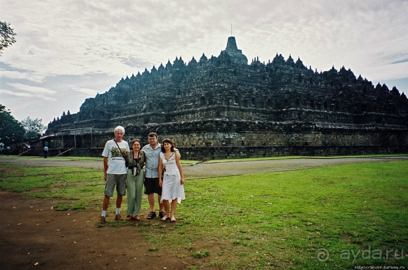 Боробудур — старейший крупнейший буддистский комплекс в мире