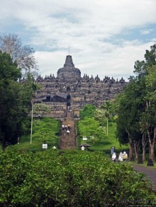 Боробудур — старейший крупнейший буддистский комплекс в мире