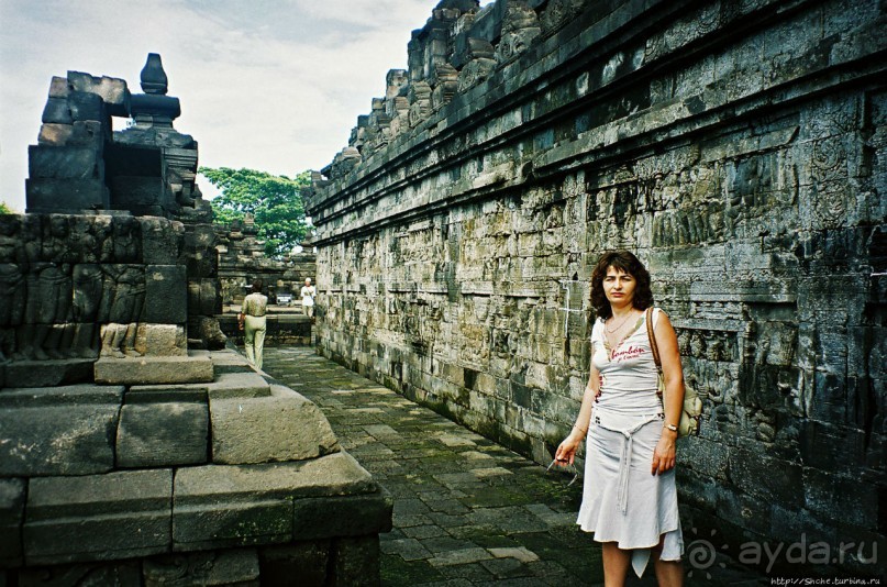 Боробудур — старейший крупнейший буддистский комплекс в мире