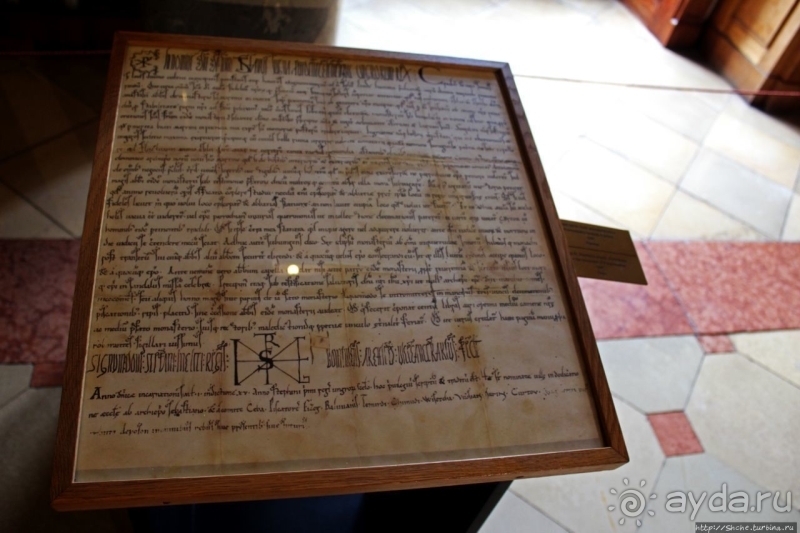 Роскошная библиотека тысячелетнего монастыря Паннонхальма