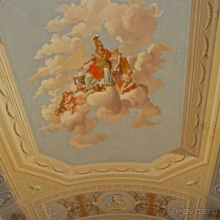 Роскошная библиотека тысячелетнего монастыря Паннонхальма