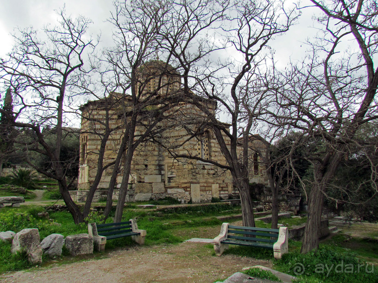 Руины древней Агоры и храм Гефеста