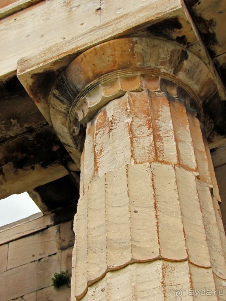 Руины древней Агоры и храм Гефеста