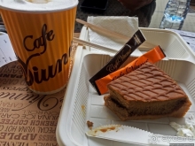 Кофе и тортики с видом на Эльбурс