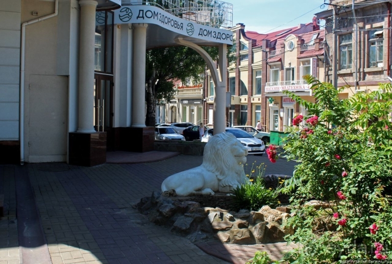 Херсон. Улица Суворова — прогулка из 18 века в настоящее